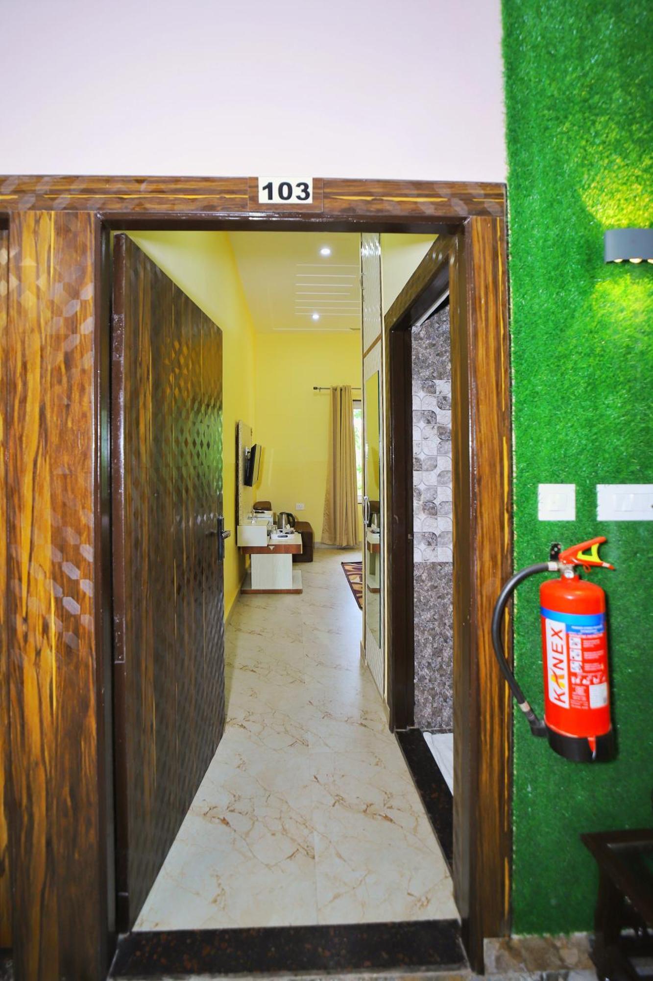 Ferienwohnung The Orchid Retreat Agra  Exterior foto
